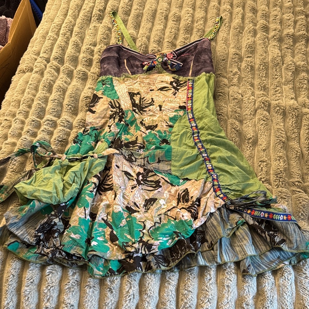 Farinelli One of a Kind-Floral Green and Black Mini Dress with Trinket Pocket